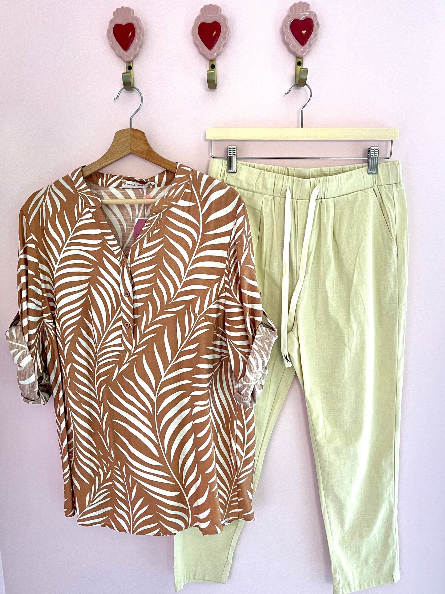 Linen and cotton elasticated trousers 