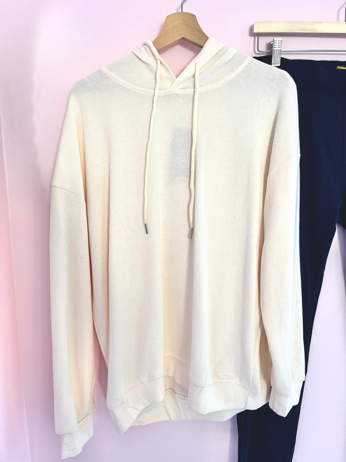 Sweat à capuche beige