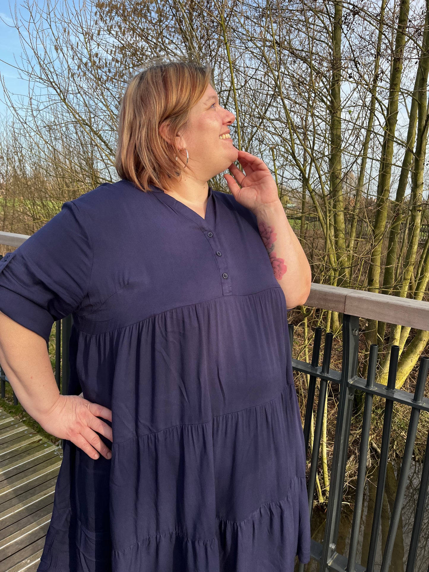 Flowy navy dress