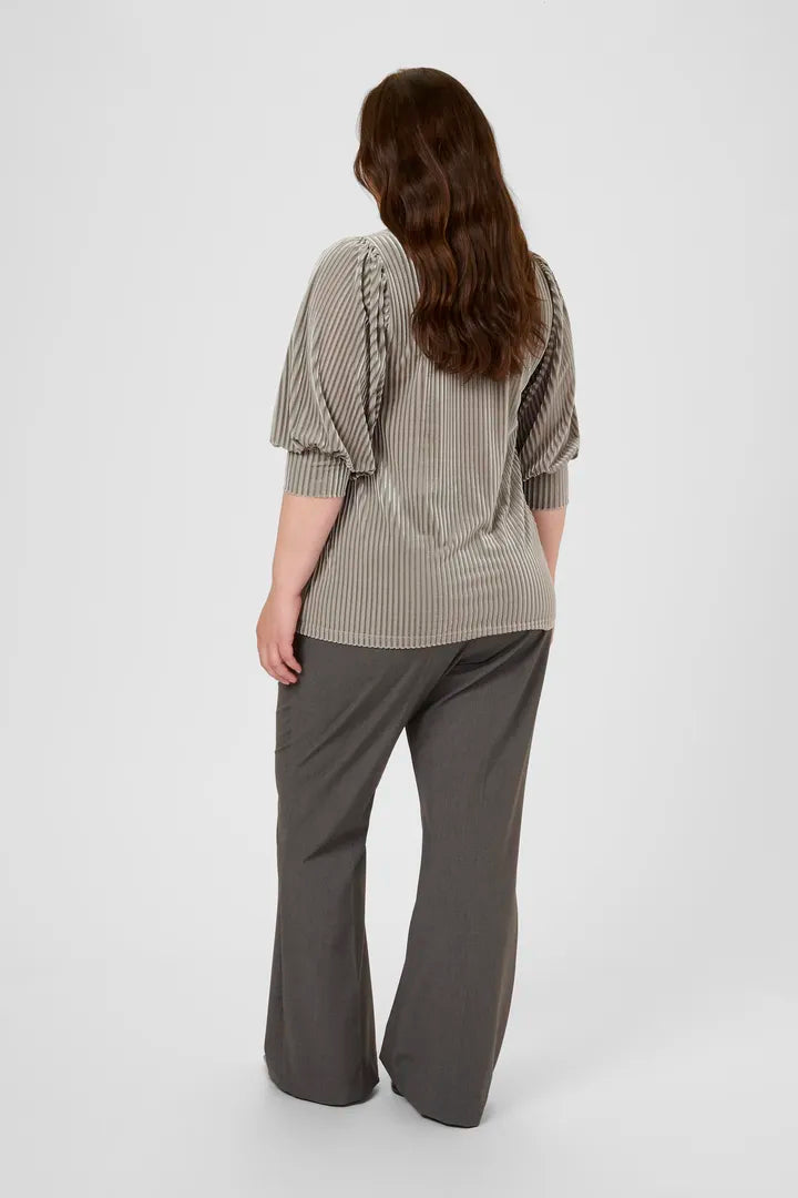 La blouse veloutée