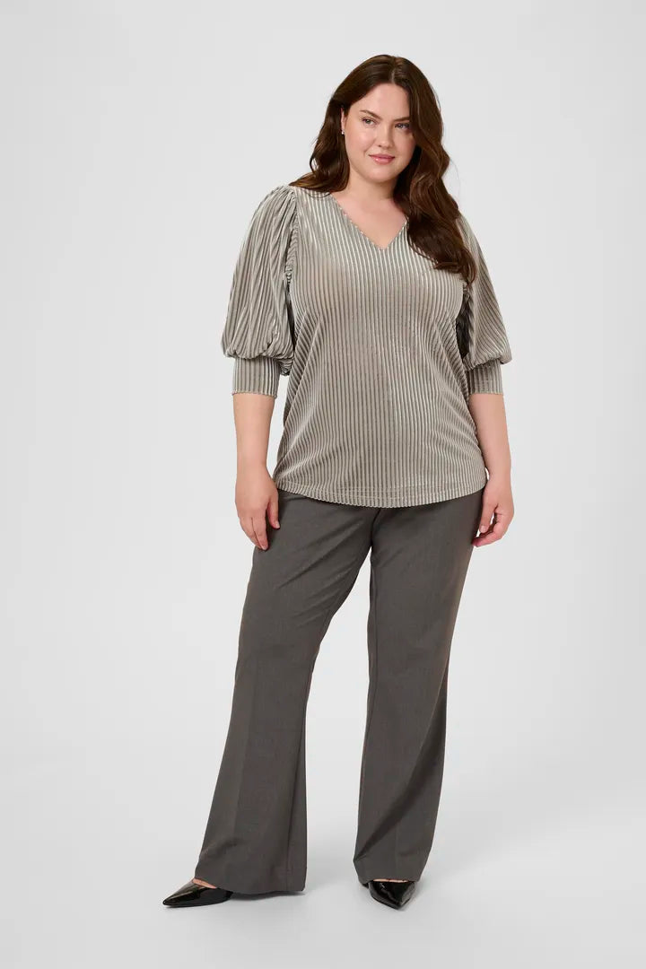 La blouse veloutée